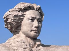 -黄兴南路步行商业街