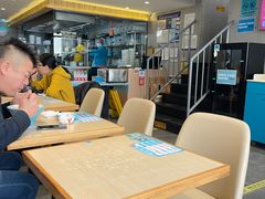 -灵芝妹子海鲜米线(劳动公园店)