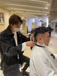 -PE SALON