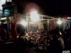 -胡记烧烤(黄山新村总店)