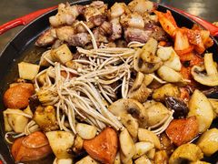 -MI WU FACTORY米屋美食工厂餐厅(绿地店)
