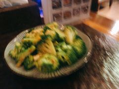 金沙咸蛋酱西兰花-上楼私房菜(院士路店)