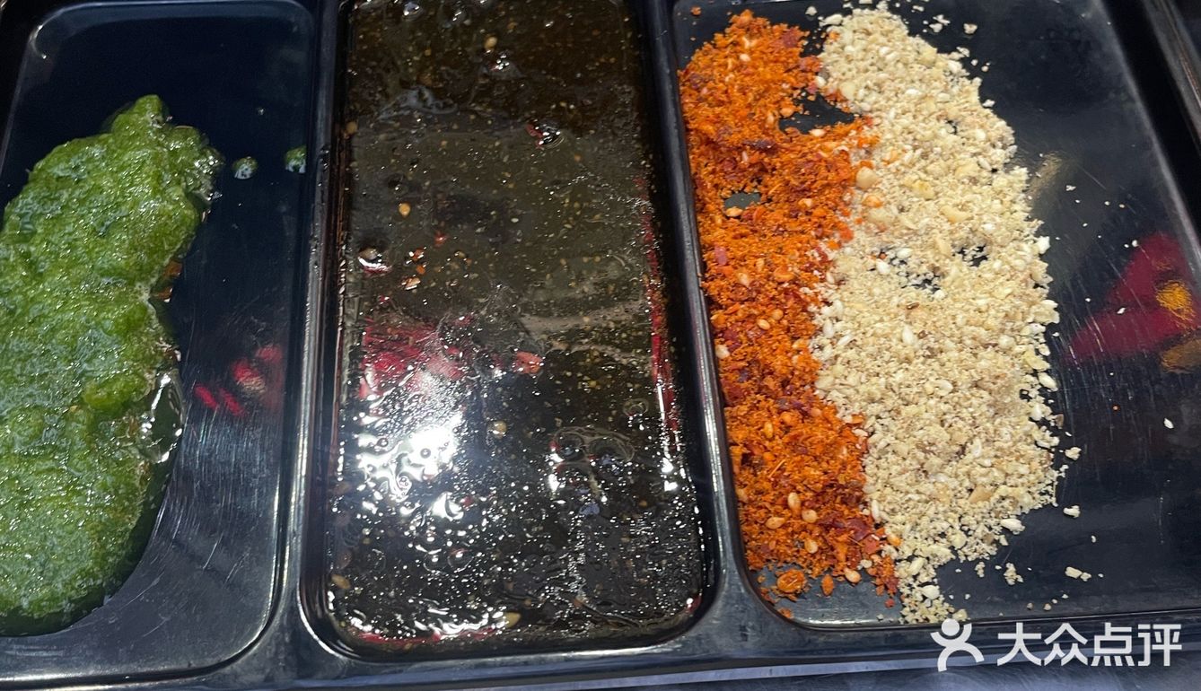 成都六天吃了三次了....蘸碟烧烤好好吃!!