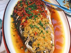 剁椒鱼头-云梦庭·剁椒鱼头(银泰中心in99店)