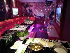 -唯爱KTV聚会餐厅(仙林东城汇店)