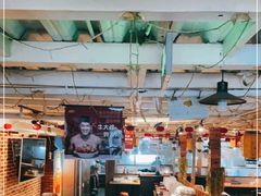 大堂-三个大叔烤羊肉串·炭炉砂锅菜(西三旗店)