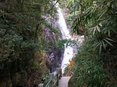 -南昆山川龙瀑布