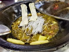 -屯老二农家铁锅炖·行业领军者(梅江店)