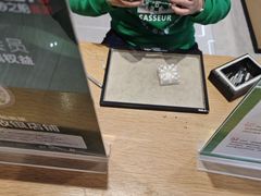 -亨吉利世界名表中心(砂之船奥莱店)