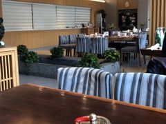 -赶海部落海鲜城(海阳路店)