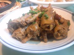 小镇特色大鸡爪-东沙小镇主题餐厅(下沙店)