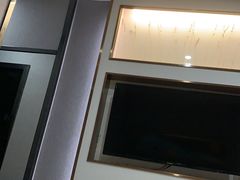 -轻奢·全曼酒店(深圳坂田北地铁站店)