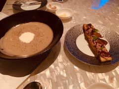 蘑菇清汤-广州四季酒店·佰鲜汇·现代法餐