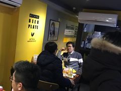 -BHC炸鸡(明洞总店)