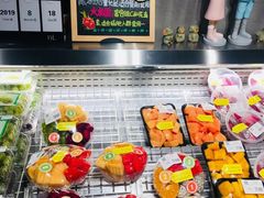 -胖东来生活广场(健康路店)