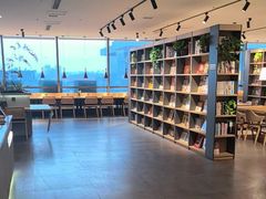 -魔方城市书房(中街益田店)