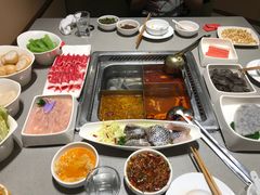 -海底捞火锅(关山保利店)
