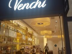门面-VENCHI 闻绮(上海佛罗伦萨小镇店)