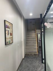 -苗方清颜专业祛痘·皮肤管理