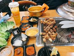 -肉甲韩国木炭烤肉(新壹街1店)