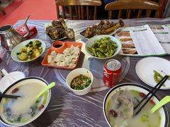 -江湖亮亮蒸虾大排档烤全羊清真(武汉总店)