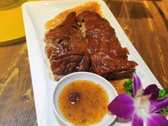 -胡桃里音乐餐厅(陶溪川店)(川湘赣菜·世界百大酒庄直供红酒·音乐表演)