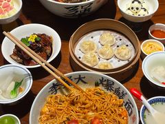 -李犟大爆鳝面·手工蟹黄包(湖滨西湖店)