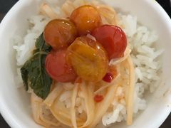 -黄利砖万峰林布依特色酸笋牛肉馆