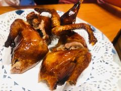 脆皮乳鸽-頂好酒家·经典粤菜(海信广场店)