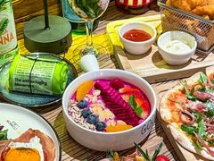 -Common Table · Brunch & Coffee