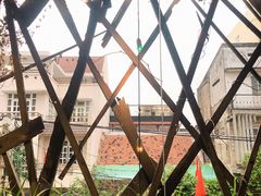 -Cuc Gach Quan Restaurant