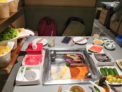 -海底捞火锅(海宁路店)