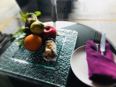 -上海滴水湖皇冠假日酒店