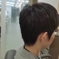 -首脑美发沙龙