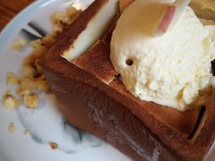 面包诱惑-苹果树下艺术餐厅(通州店)