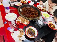 -烧哥美蛙肥肠鱼火锅·十五年社区店