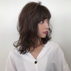 -侨治发型