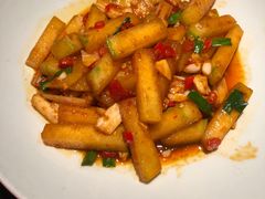 酸冬瓜炒藕尖-吃饭皇帝大(长宁龙之梦店)