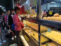 面包甜点陈列柜-鲍师傅糕点(江苏路店)