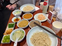 -裕兴记•蟹黄面馆(人民广场店)