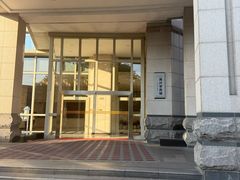 -中共上海市委党校 上海行政学院