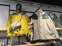 -斯普瑞斯奥特莱斯