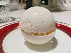 香脆烤蛋白霜小球-LESCEDARS Brasserie Bistro香柏树
