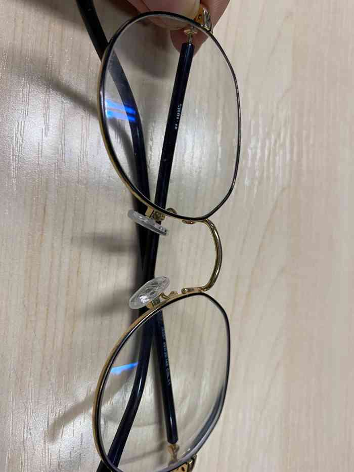 镜匠人眼镜(川大店)-"因为打算清明出去玩耍,那么墨镜是必须安排.