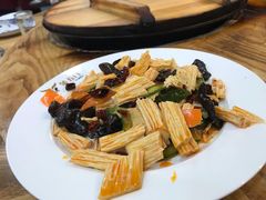 -老关东铁锅炖(上游街店)