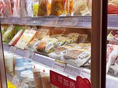 面包甜点陈列柜-一鸣真鲜奶吧(龙江地铁站店)