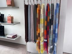 -Acne Studios(芮欧百货店)
