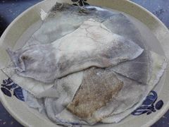 -茅草房·河畔园林火锅