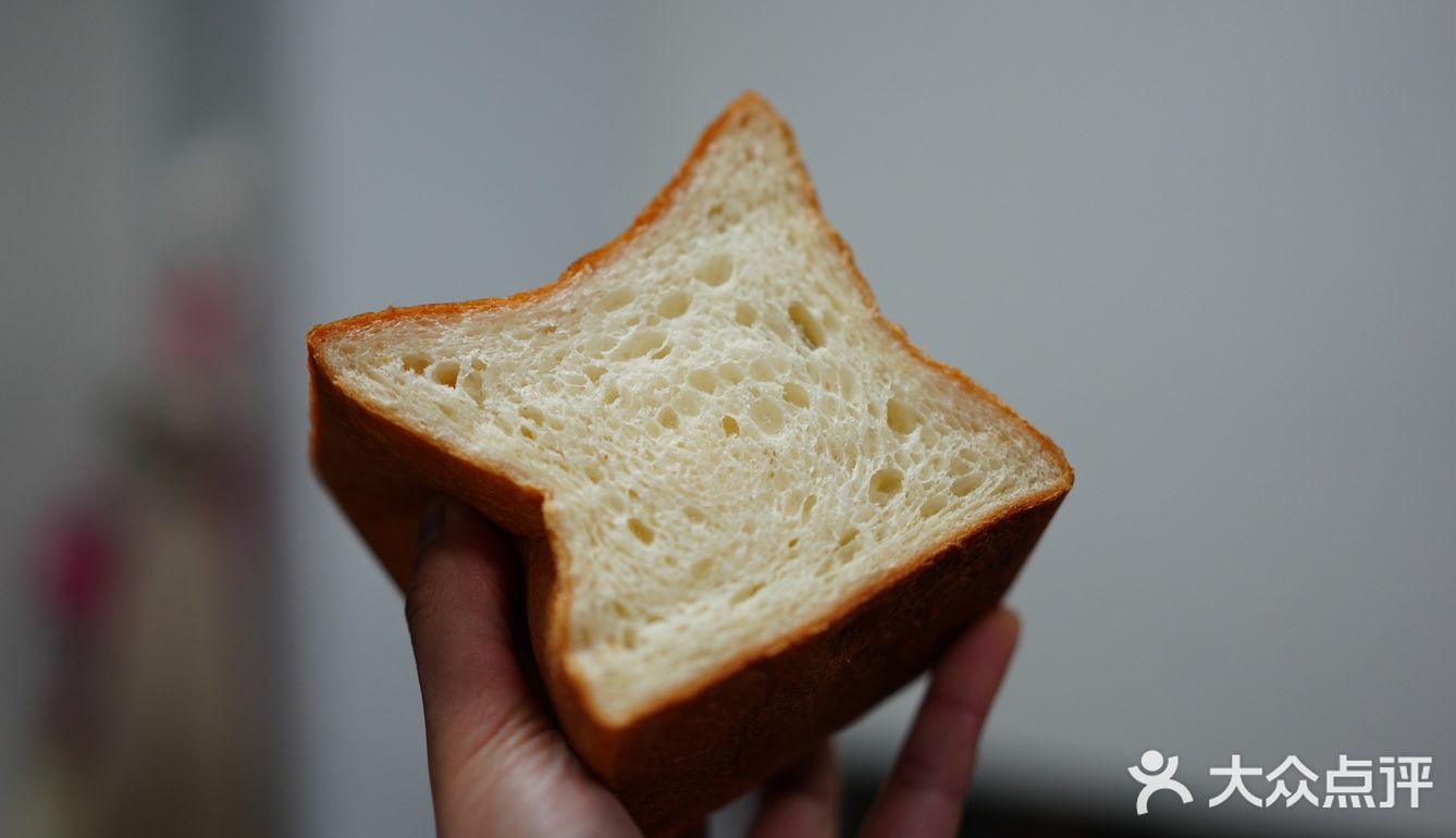 花生酱碱水海盐卷两个盐卷的纹路极其漂亮,层次也特别好