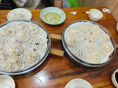 -正宗开封黄家灌汤小笼包子